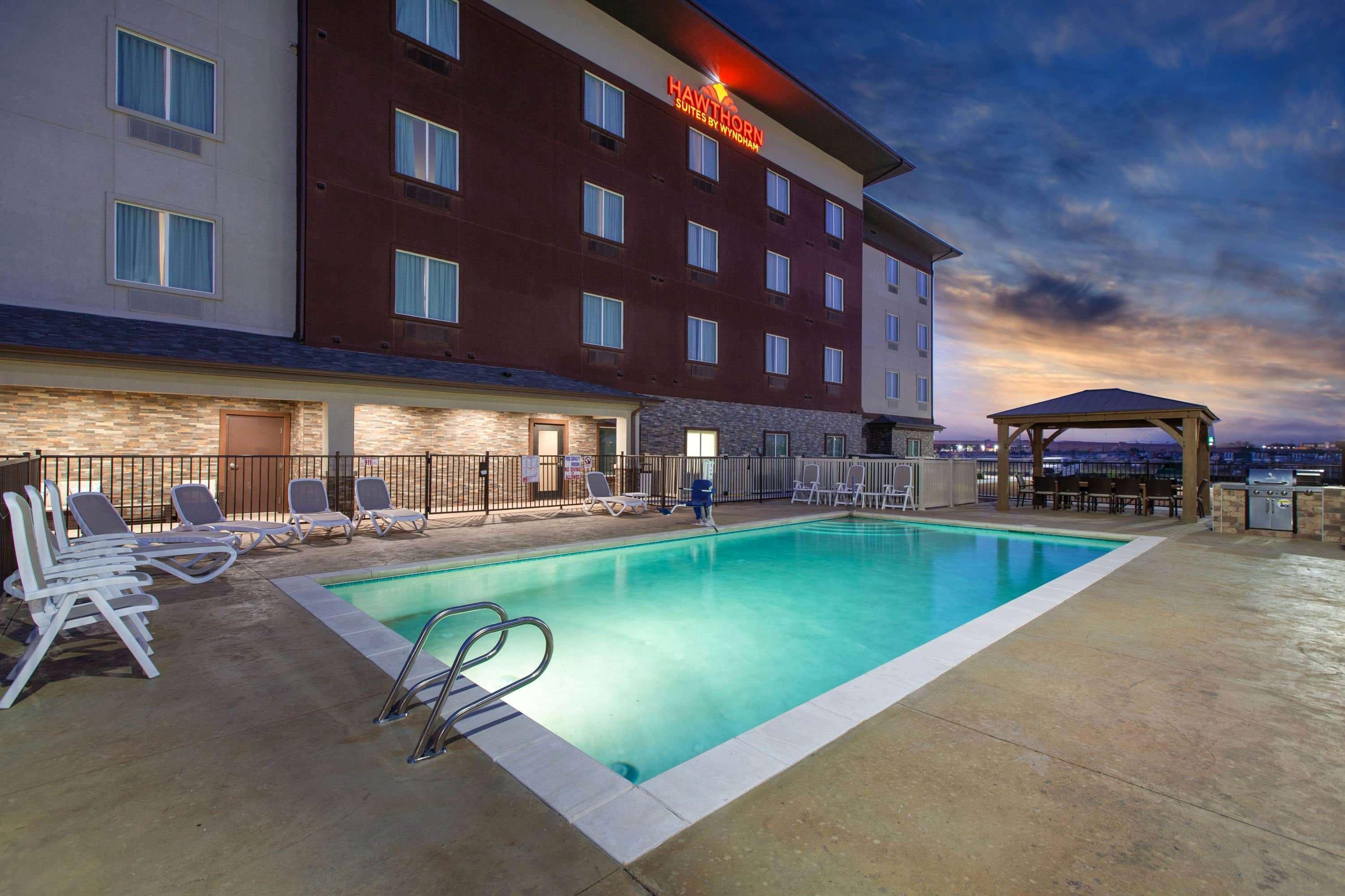 Hawthorn Extended Stay By Wyndham Odessa Exterior photo